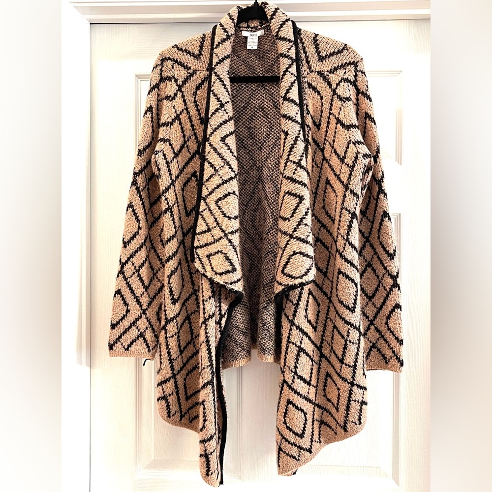 Bar III Black and Pink Geometric Cardigan Medium